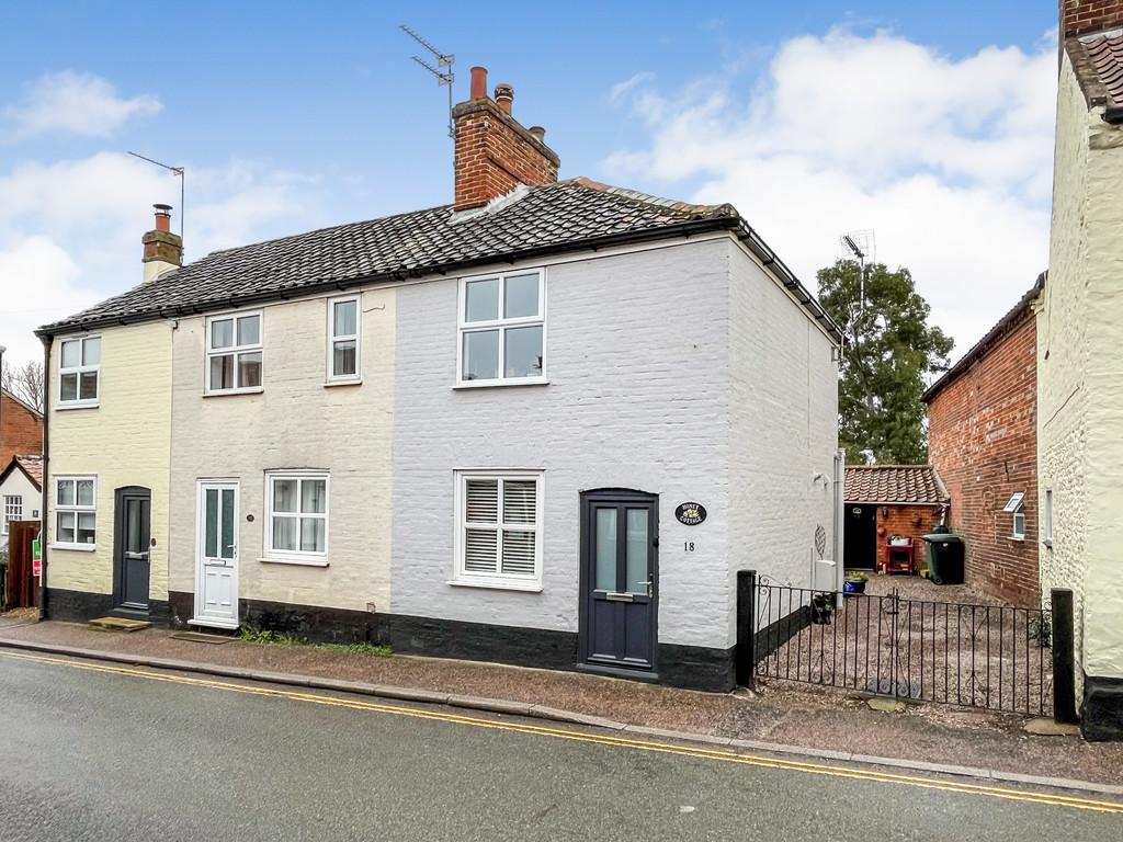 Bridge Street, Loddon 2 bed end of terrace house for sale £220,000