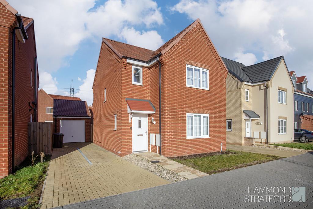 Squirrel Gardens, Hethersett 3 bed detached house for sale £325,000
