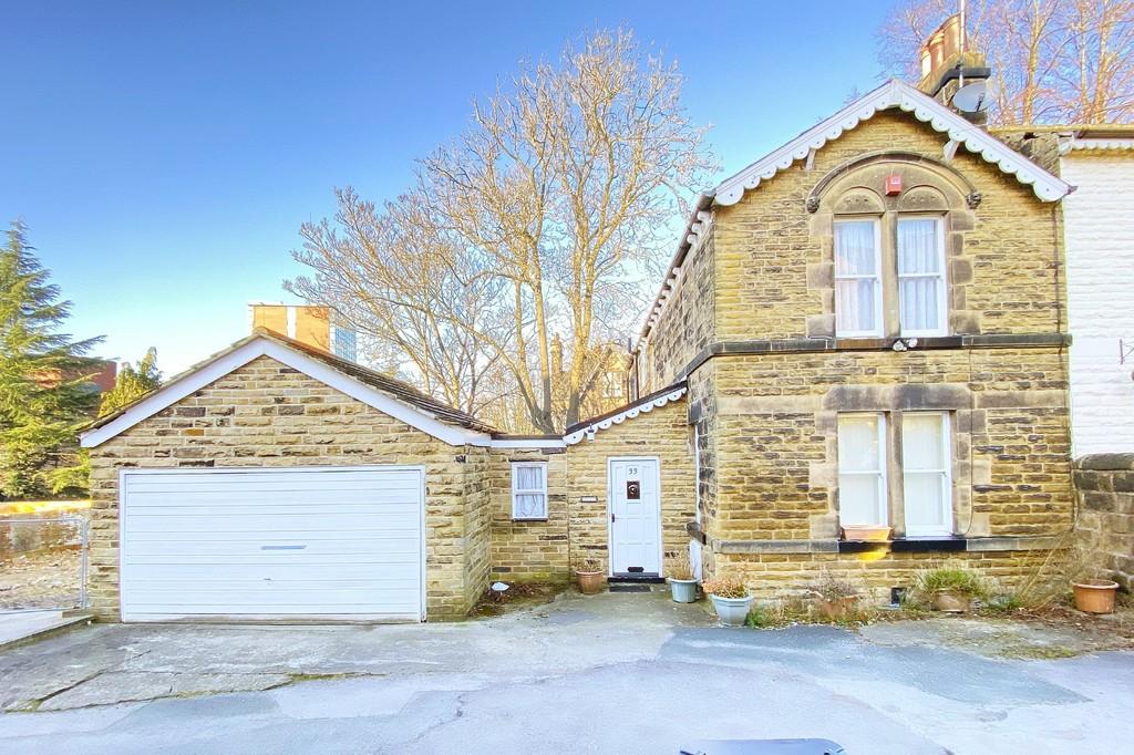 Franklin Road, Harrogate 3 bed semidetached house for sale £400,000