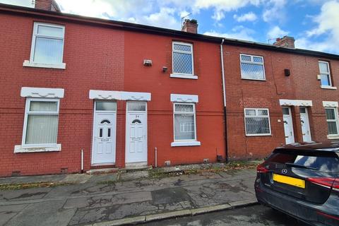 3 bedroom terraced house to rent, Coatbridge Street, Manchester M11