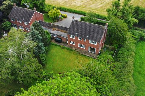 4 bedroom detached house for sale, Drinkstone Road, Bury St. Edmunds IP30