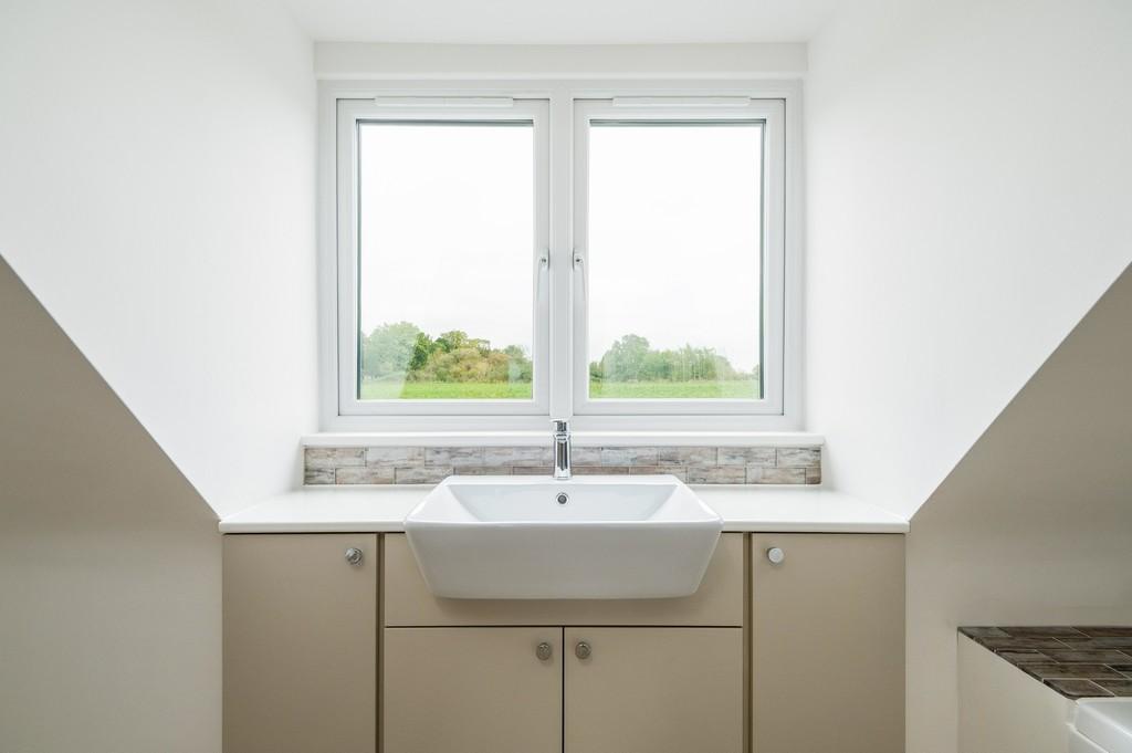 1440px-Elm Tree View 47