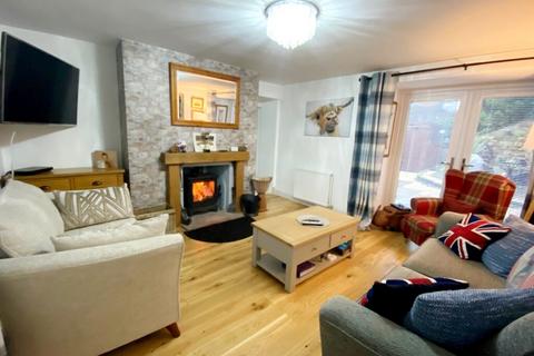 3 bedroom terraced house for sale - Victoria Avenue, Milnathort KY13