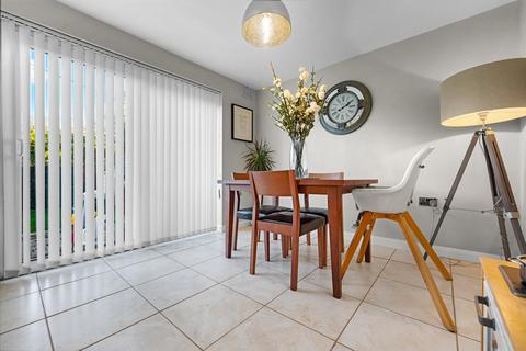 12 Springfield Gardens, Morganstown, Cardiff, CF15 8LQ
