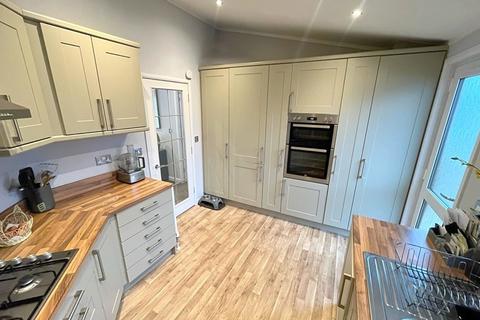 2 bedroom park home for sale, Upper Pendock
