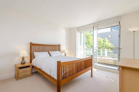 2 bedroom flat to rent - Belgrave Court, Canary Wharf, London, E14