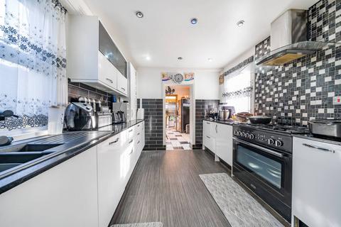 6 bedroom terraced house for sale, Knights Hill, West Norwood, London, SE27