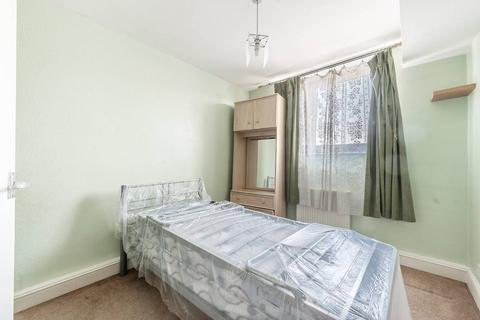 2 bedroom flat to rent, Semley place, Sloane Square, London, SW1W