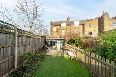 2b Ridge Road, London, N8 9LG