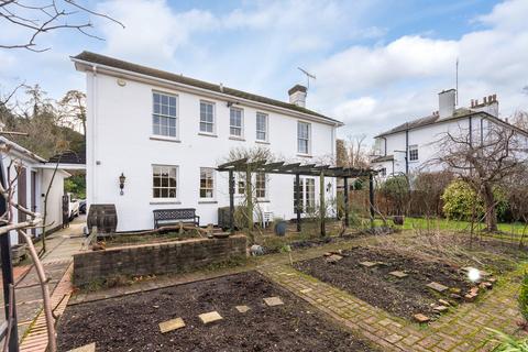 Ellerslie Guildford Road, Westcott, Dorking, RH4 3QE