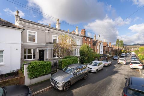 22 Howard Road, Dorking, RH4 3HP