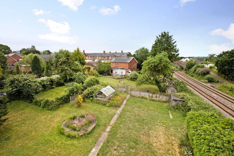 Rockwell Green, Wellington TA21 3 bed detached house for sale £350,000