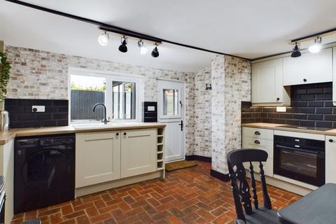 2 bedroom cottage for sale, 79 Main Road, Hundleby, Spilsby