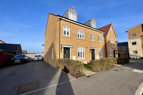 17 Aylesbury Drive, Houghton Regis, Dunstable, LU5 6FX