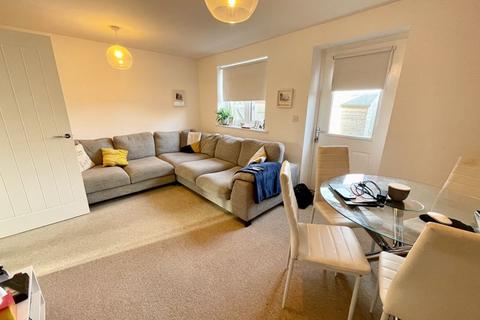 17 Aylesbury Drive, Houghton Regis, Dunstable, LU5 6FX