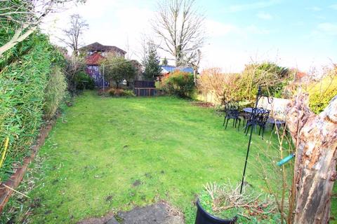 51 Salisbury Road, Banstead, SM7 2DP