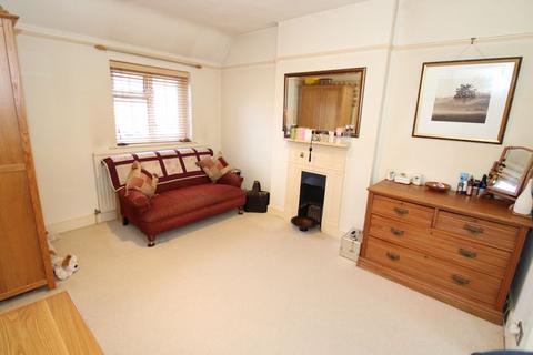 51 Salisbury Road, Banstead, SM7 2DP