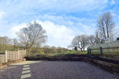 3 bedroom detached bungalow to rent, Bramhall Avenue, Harwood