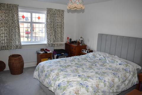 79 Azalea Road, Wick St Lawrence, Weston-super-mare, BS22 9TN