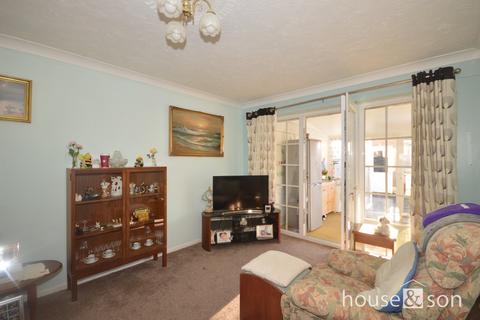 6 Copper Beech Gardens, Bournemouth, BH10 5DB