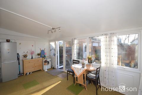 6 Copper Beech Gardens, Bournemouth, BH10 5DB