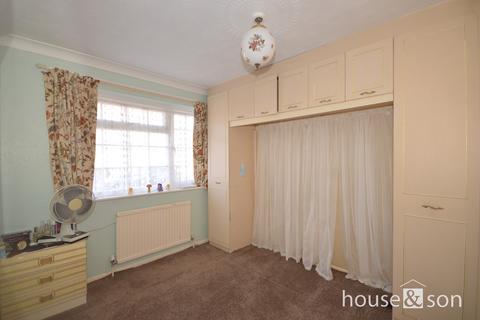 6 Copper Beech Gardens, Bournemouth, BH10 5DB