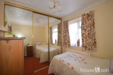 6 Copper Beech Gardens, Bournemouth, BH10 5DB