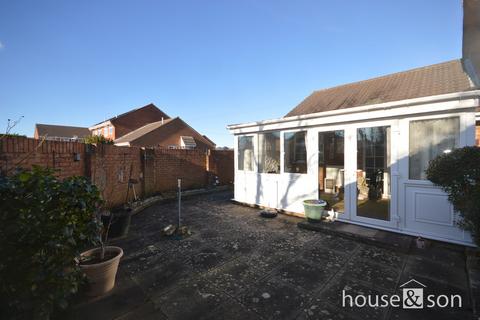 6 Copper Beech Gardens, Bournemouth, BH10 5DB