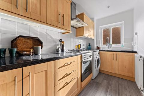 19 Cardinal Close, Worcester Park, KT4 7EH