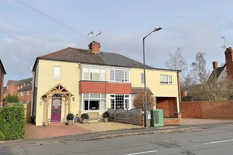 3 bedroom semi-detached house for sale - Whitemoor Road, Kenilworth