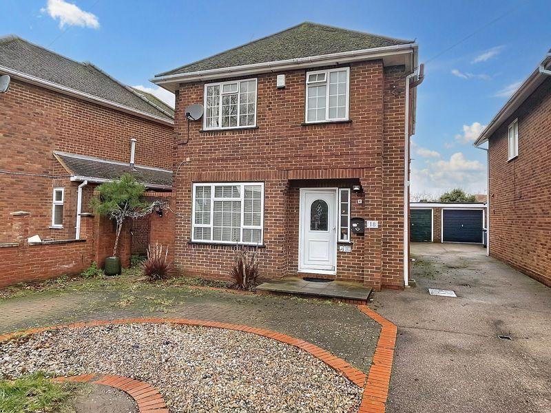 Rupert Avenue, High HP12 3 bed detached house £550,000