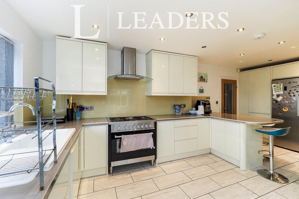 Wadhurst Grove, Wollaton 1 bed in a house share to rent £550 pcm (£