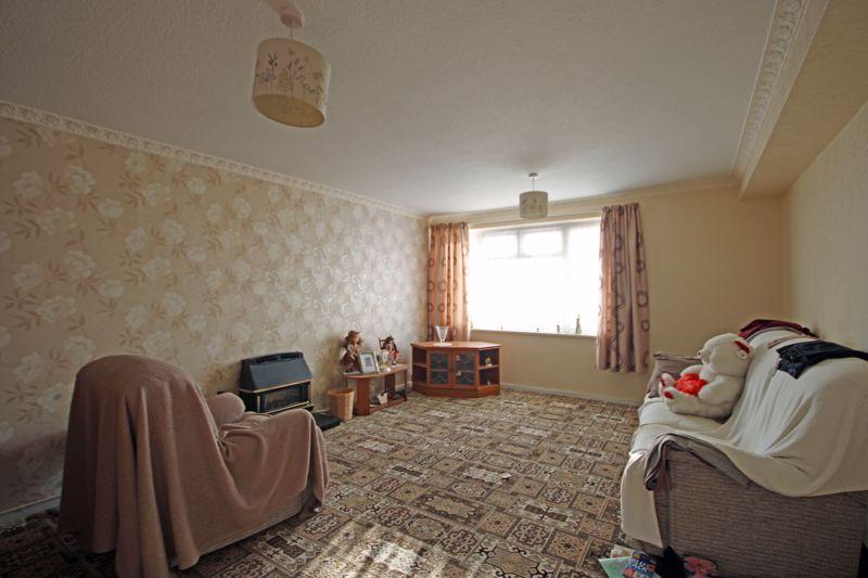 Vicarage Road, Stourbridge DY8 2 bed flat for sale £100,000