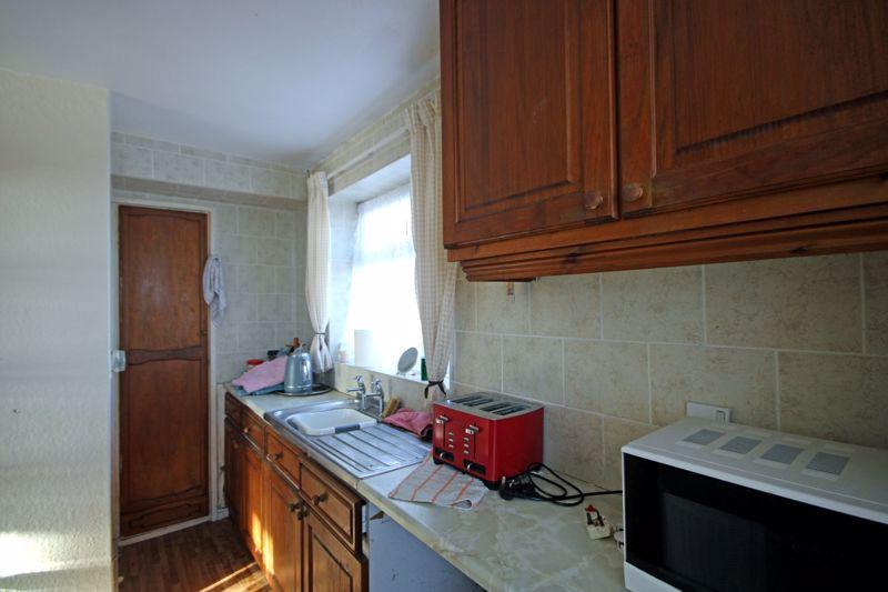 Vicarage Road, Stourbridge DY8 2 bed flat for sale £100,000