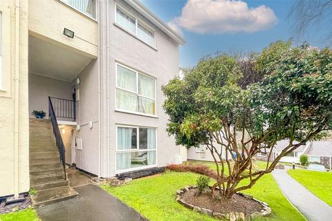 undefined, Ffordd Garnedd, Y Felinheli, Gwynedd, LL56