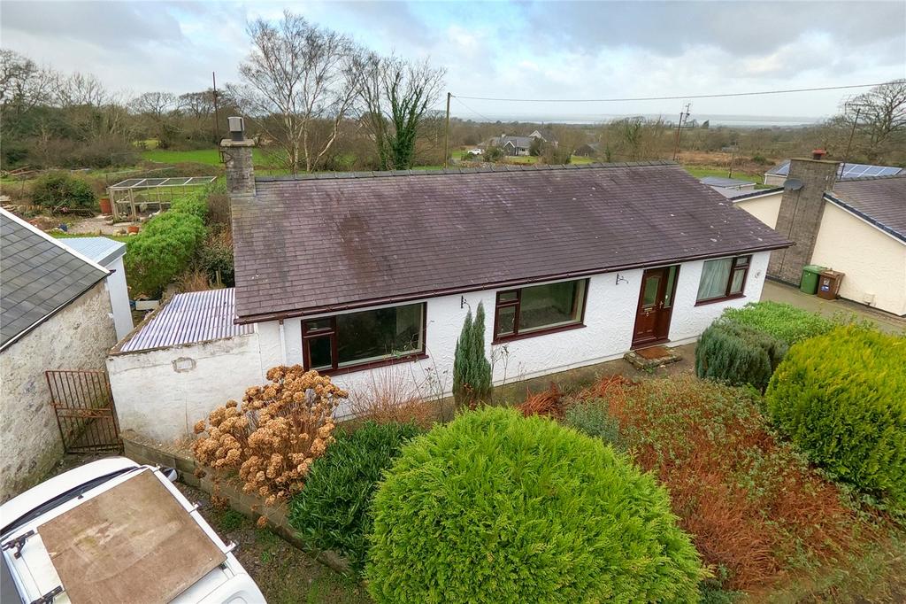 Rhos Isaf, Rhostryfan, Caernarfon, Gwynedd, LL54 3 bed bungalow for