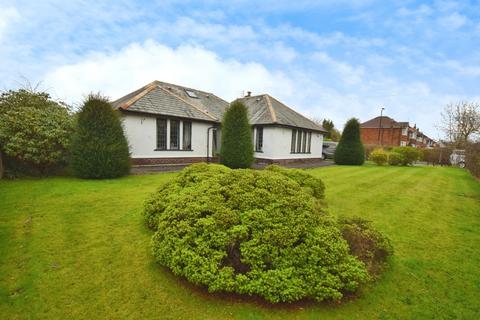 3 bedroom bungalow for sale, Carrington Lane, Sale, Greater Manchester, M33