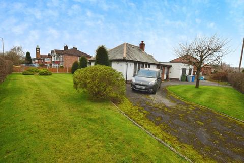 3 bedroom bungalow for sale, Carrington Lane, Sale, Greater Manchester, M33