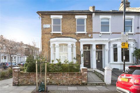 67 Romilly Road, London, N4 2QY