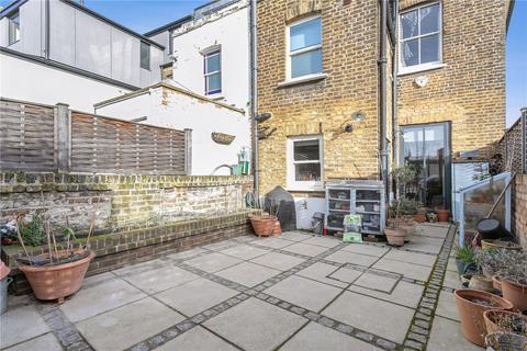 67 Romilly Road, London, N4 2QY