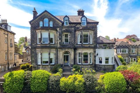 3 bedroom flat for sale, Leeds Road, Harrogate, North Yorkshire