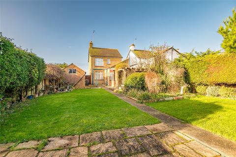3 bedroom detached house for sale - Shoebury Road, Great Wakering, Essex, SS3