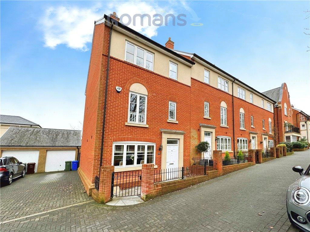 Inkerman Lane, Wellesley, Aldershot 4 bed end of terrace house for sale