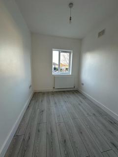 1 bedroom in a house share to rent - Willow Road, Enfield