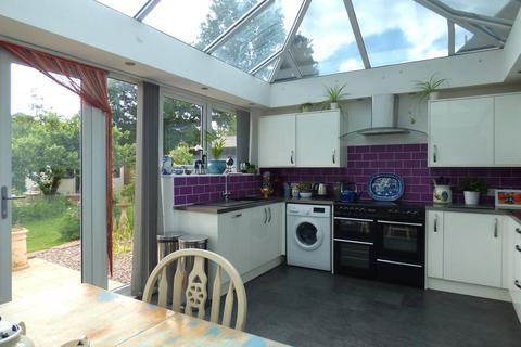 3 bedroom semi-detached house for sale, Buryfields, Cradley, Malvern, WR13 5NG