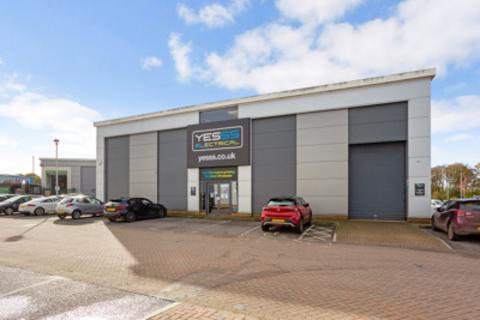 Industrial unit to rent, Unit 6, Andover Trade Park, Joule Road, Andover, Hampshire, SP10 3ZL