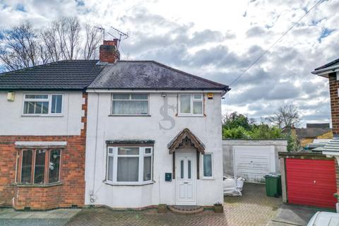 3 bedroom semi-detached house for sale, Gwencole Crescent, Braunstone, Leicester