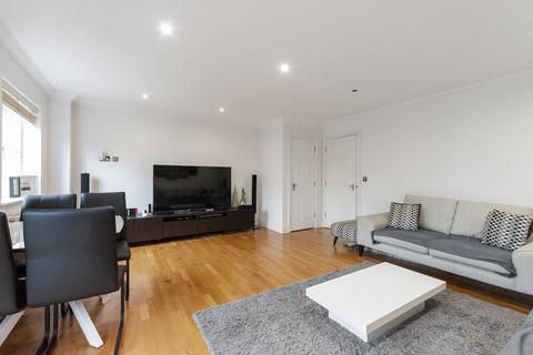4 Burnt Oak Lane, Sidcup, DA15 9DB