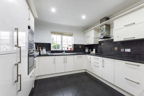 4 Burnt Oak Lane, Sidcup, DA15 9DB