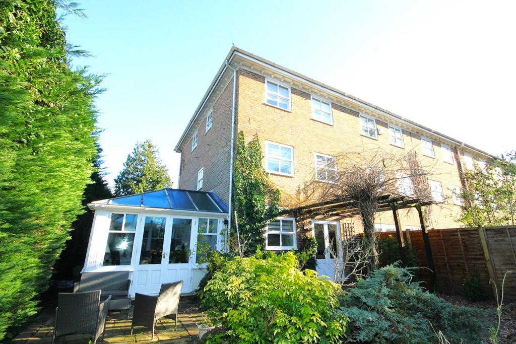 Regency Mews, Beckenham, BR3 4 bed end of terrace house for sale £750,000